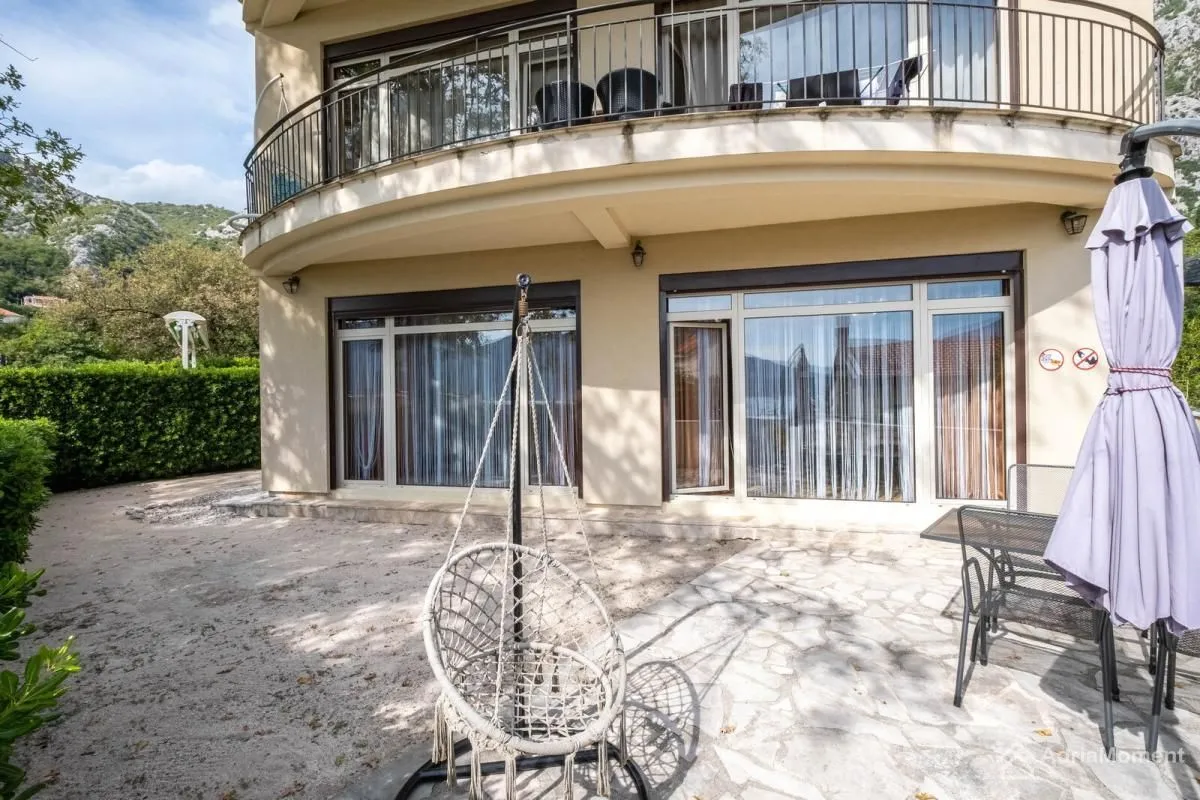 Sale, two bedroom apartment, 79m², Orahovac, Kotor