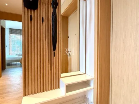 Rent, three bedroom apartment, 110m², Porto Montenegro, Tivat - image 5