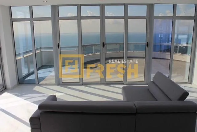 Sale, three bedroom apartment, 241m², Dobre Vode, Bar