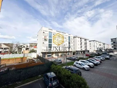 Prodaja, dvosoban stan, 63m², Dalmatinska ulica, Podgorica - image 2