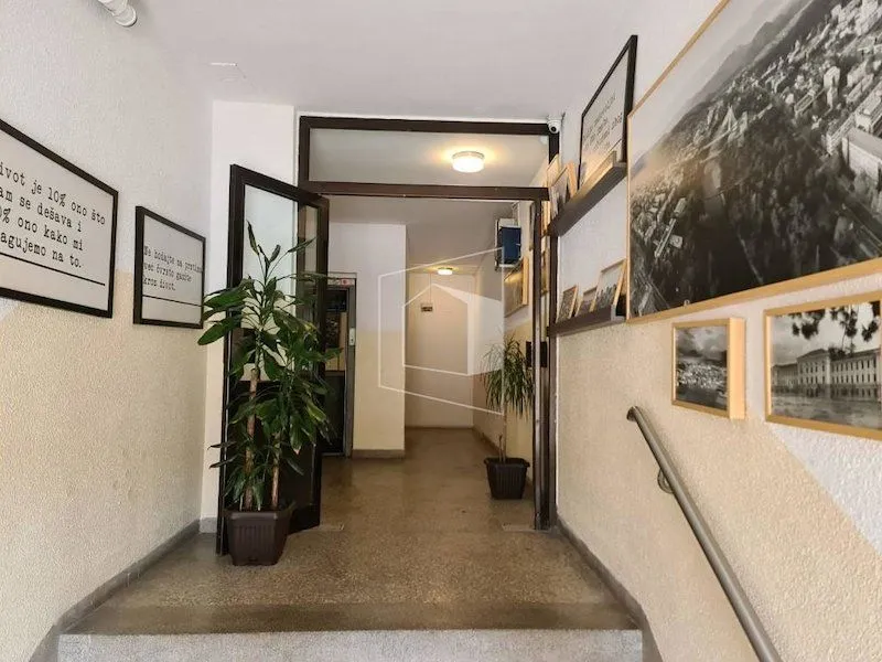 Izdavanje, stan, 60m², Blok 6, Podgorica
