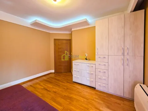 Prodaja, trosoban stan, 137m², Vezirov Most, Podgorica - image 2