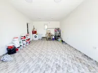 Izdavanje, kuća, 170m², Zagorič, Podgorica - image 13