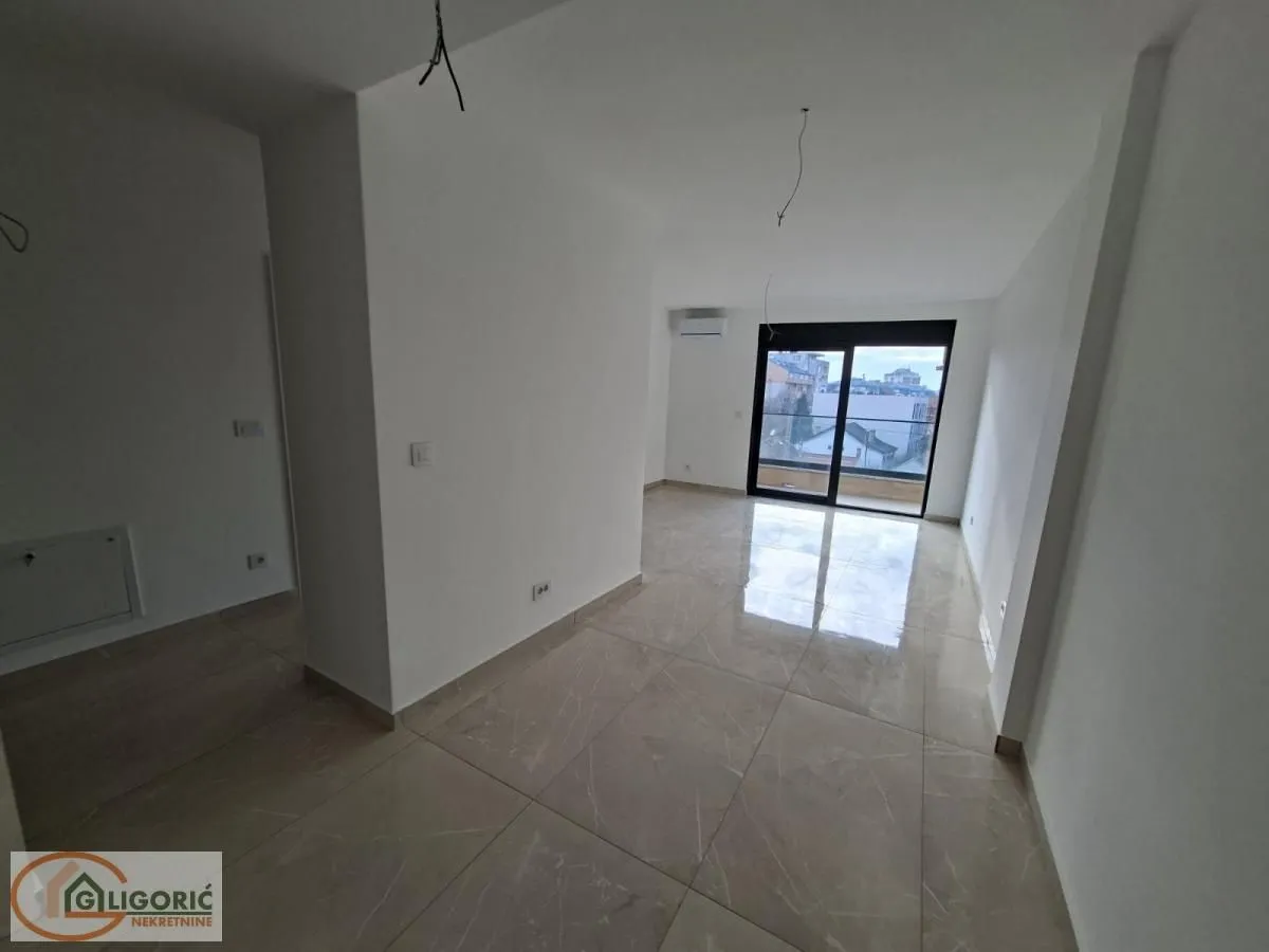 Prodaja, dvosoban stan, 56m², Pančevo, Srbija