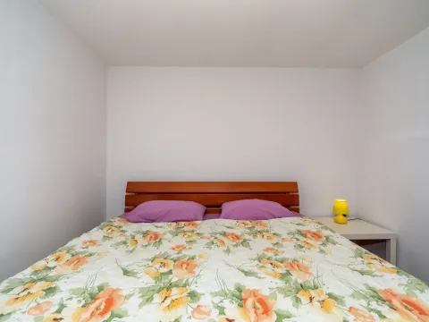 Rent, two bedroom apartment, 95m², Makedonsko naselje, Bar - image 11