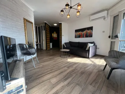 Prodaja, stan, 50m², Adamovićevo Naselje, Novi Sad Sve Podlokacije - image 2