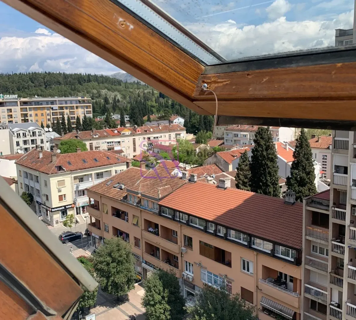 Prodaja, trosoban stan, 86m², Centar, Podgorica