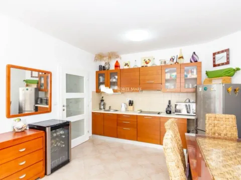 Prodaja, jednosoban stan, 59m², Đenovići, Herceg Novi - image 4