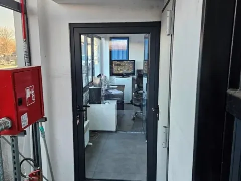 Izdavanje, poslovni prostor, 2150m², Zemun Sve Podlokacije, Beograd - image 13