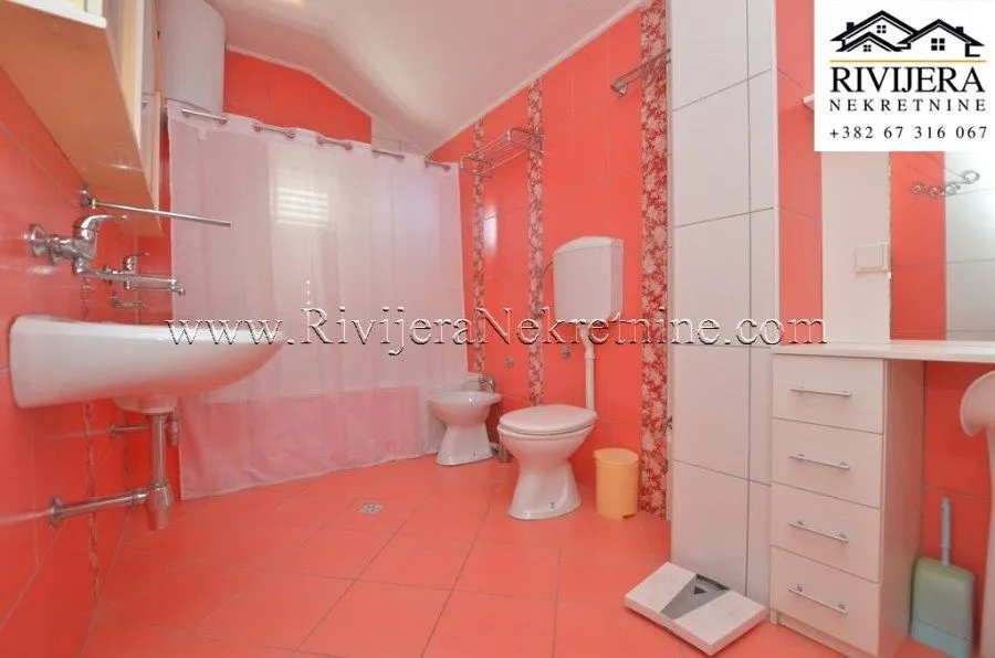 Prodaja, kuća, 105m², Njivice, Herceg Novi