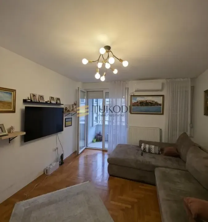 Prodaja, četvorosoban stan, 92m², Grbavica, Novi Sad Sve Podlokacije