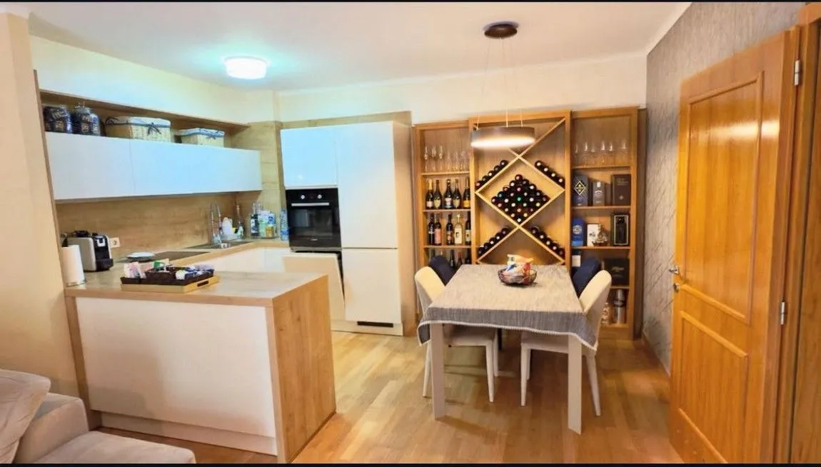 Prodaja, dvosoban stan, 86m², Bečići, Budva