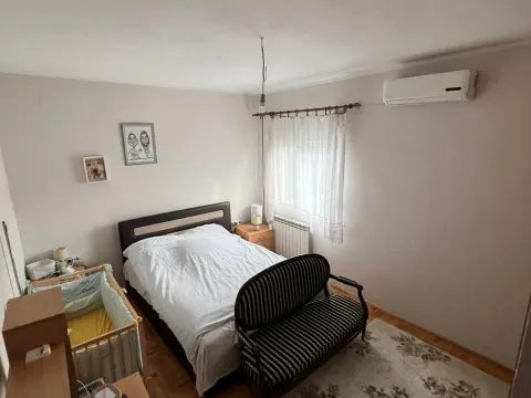 Rent, three bedroom apartment, 120m², City Kvart, Podgorica - image 7