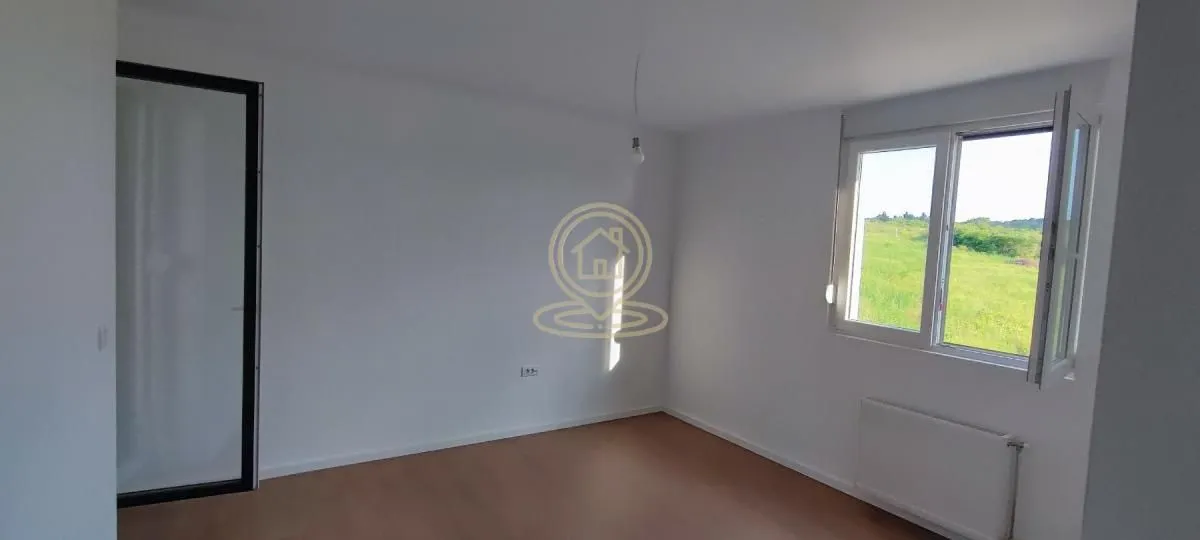 Prodaja, trosoban stan, 82m², Sremska Kamenica, Petrovaradin