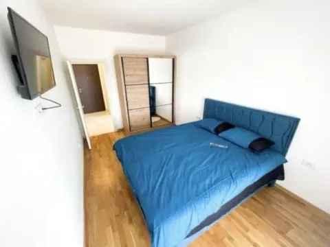 Izdavanje, jednosoban stan, 50m², Stari Aerodrom, Podgorica - image 2