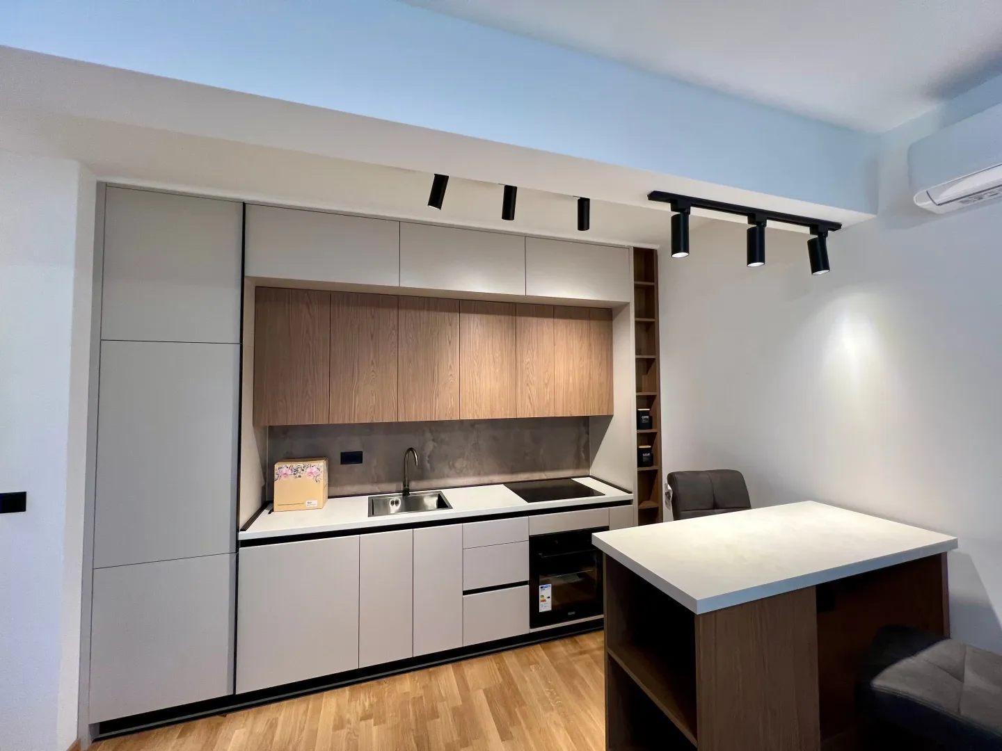 Izdavanje, jednosoban stan, 40m², Zabjelo, Podgorica