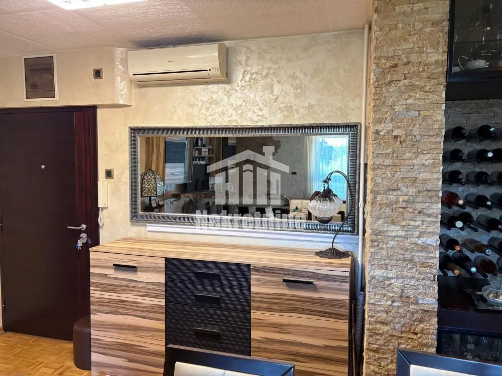 Prodaja, dvosoban stan, 62m², Galenika, Beograd
