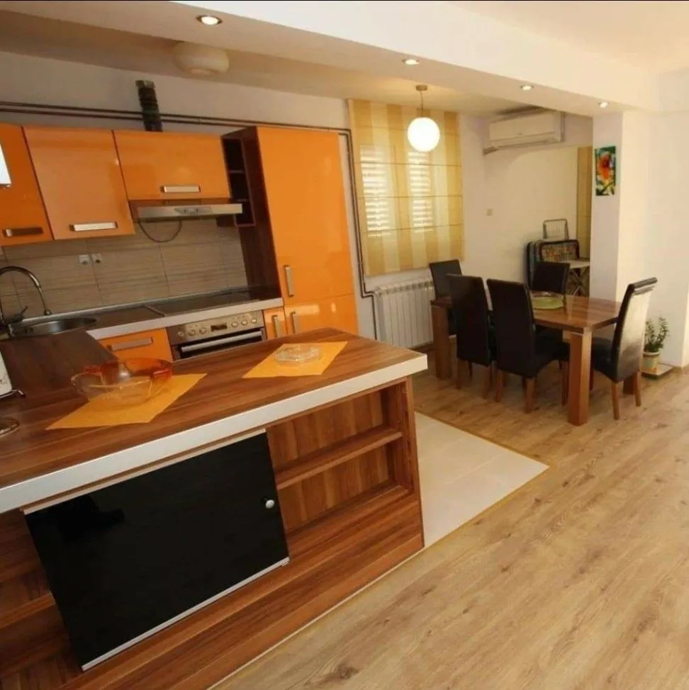 Rent, two bedroom apartment, 90m², Buljarica, Budva