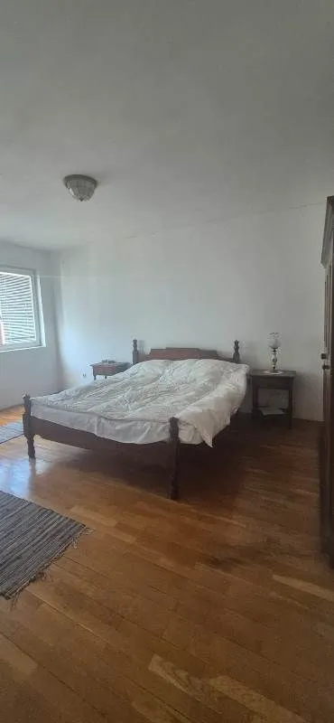 Prodaja, dvosoban stan, 75m², Kalenić Pijaca, Vračar Sve Podlokacije