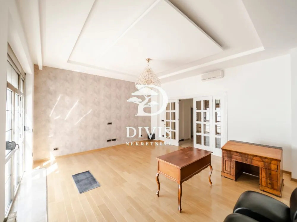 Rent, house, 450m², Banovo Brdo, Beograd
