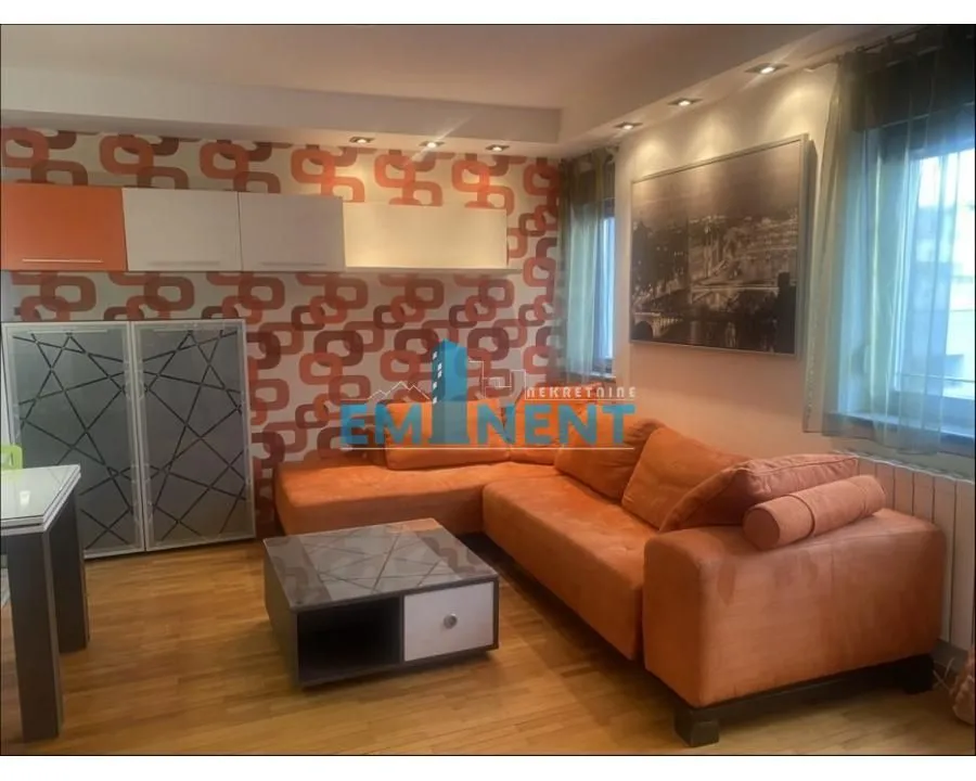 Izdavanje, stan, 41m², Novi Beograd Blok 61, Novi Beograd Sve Podlokacije
