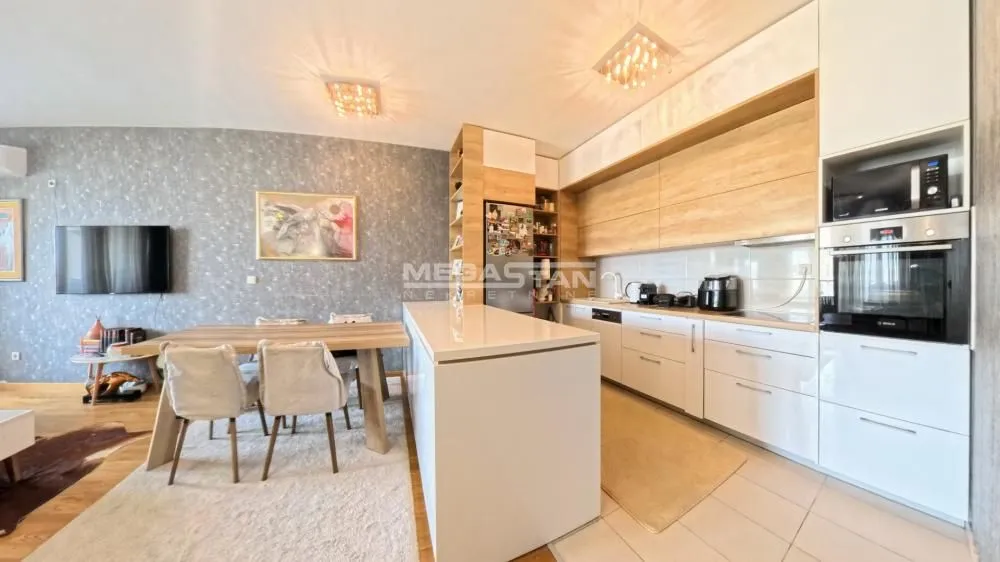 Sale, four bedroom apartment, 109m², Novi Beograd Sve Podlokacije, Beograd
