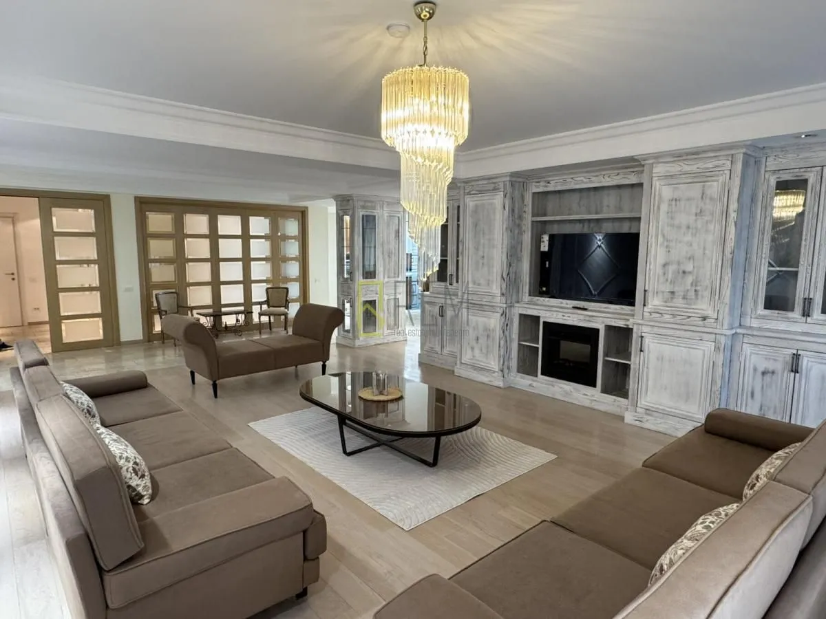 Rent, three bedroom apartment, 263m², Gorica C, Podgorica