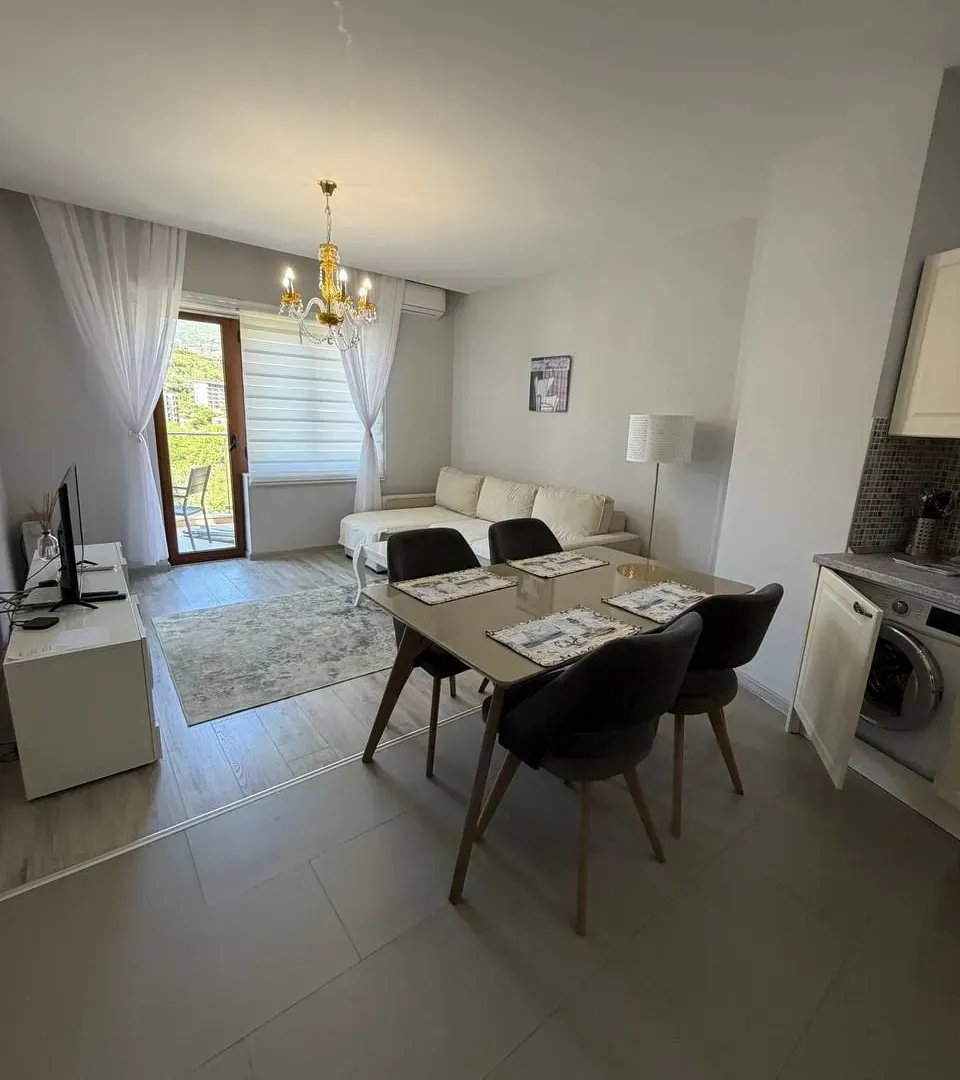 Prodaja, jednosoban stan, 56m², Bečići, Budva