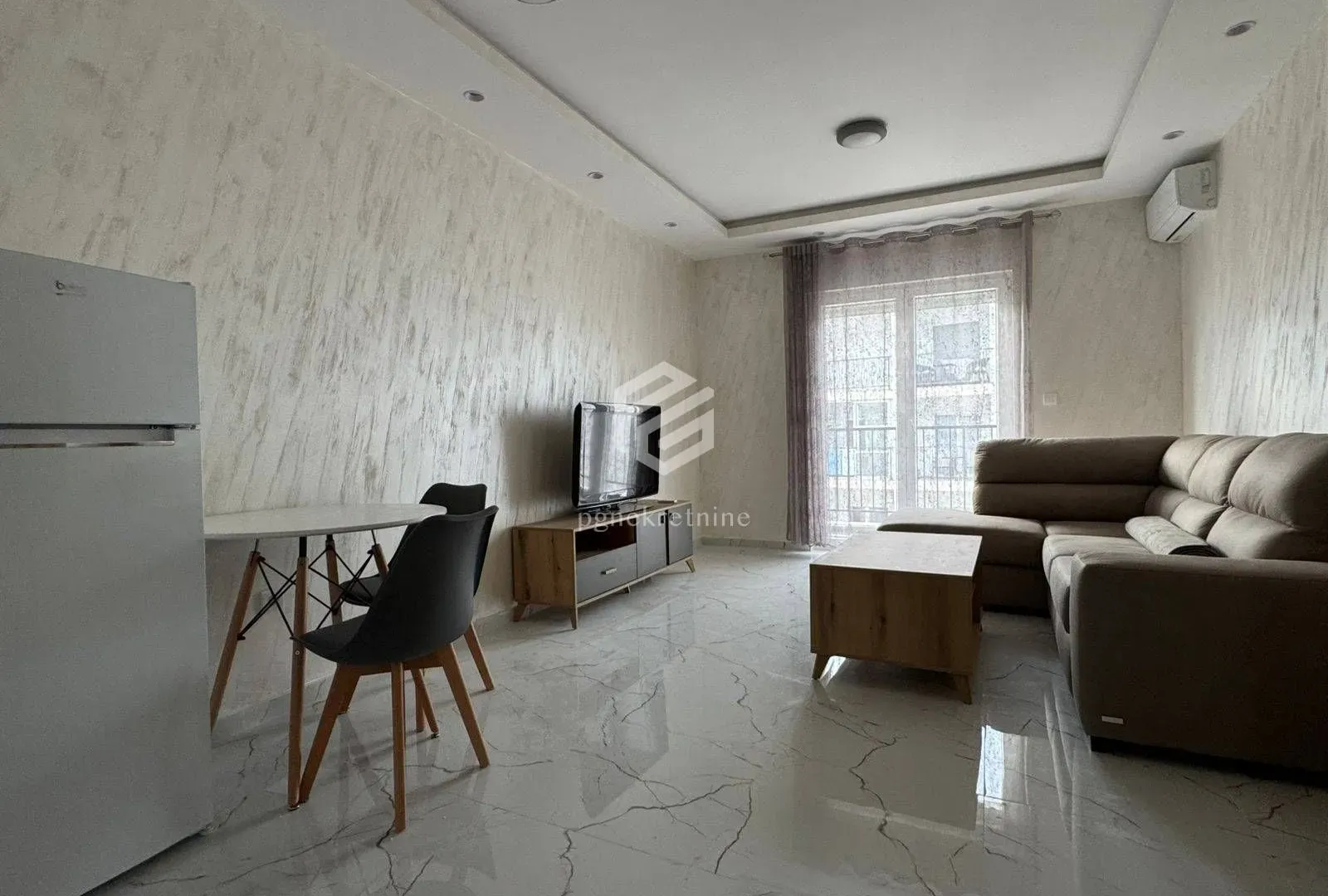 Izdavanje, stan, 35m², Budva, Crna Gora