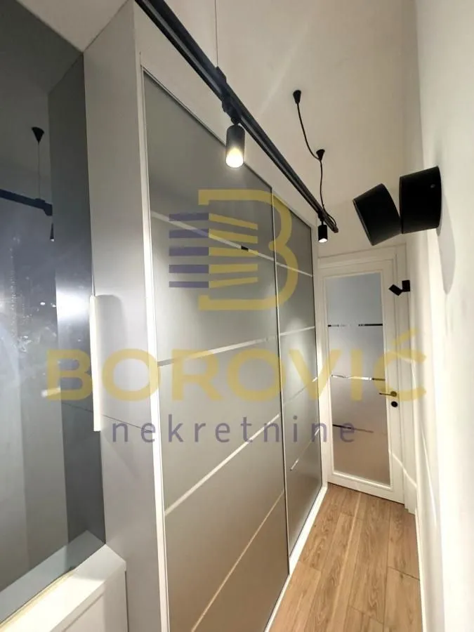 Sale, one bedroom apartment, 33m², Stari Grad, Beograd