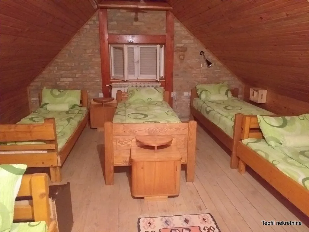 Prodaja, kuća, 239m², Fruška Gora, Novi Sad