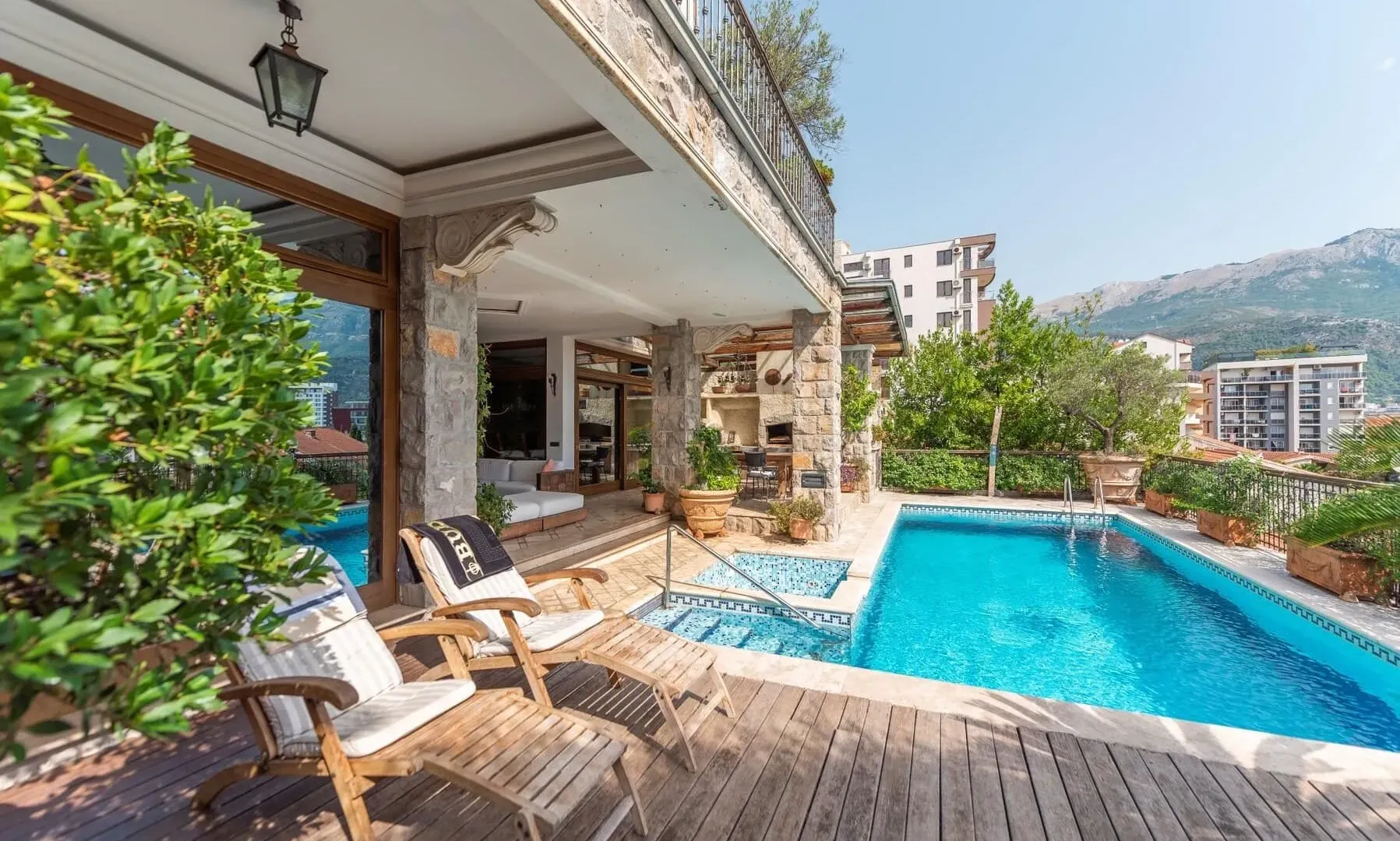 Sale, house, 1264m², Gospoština, Budva