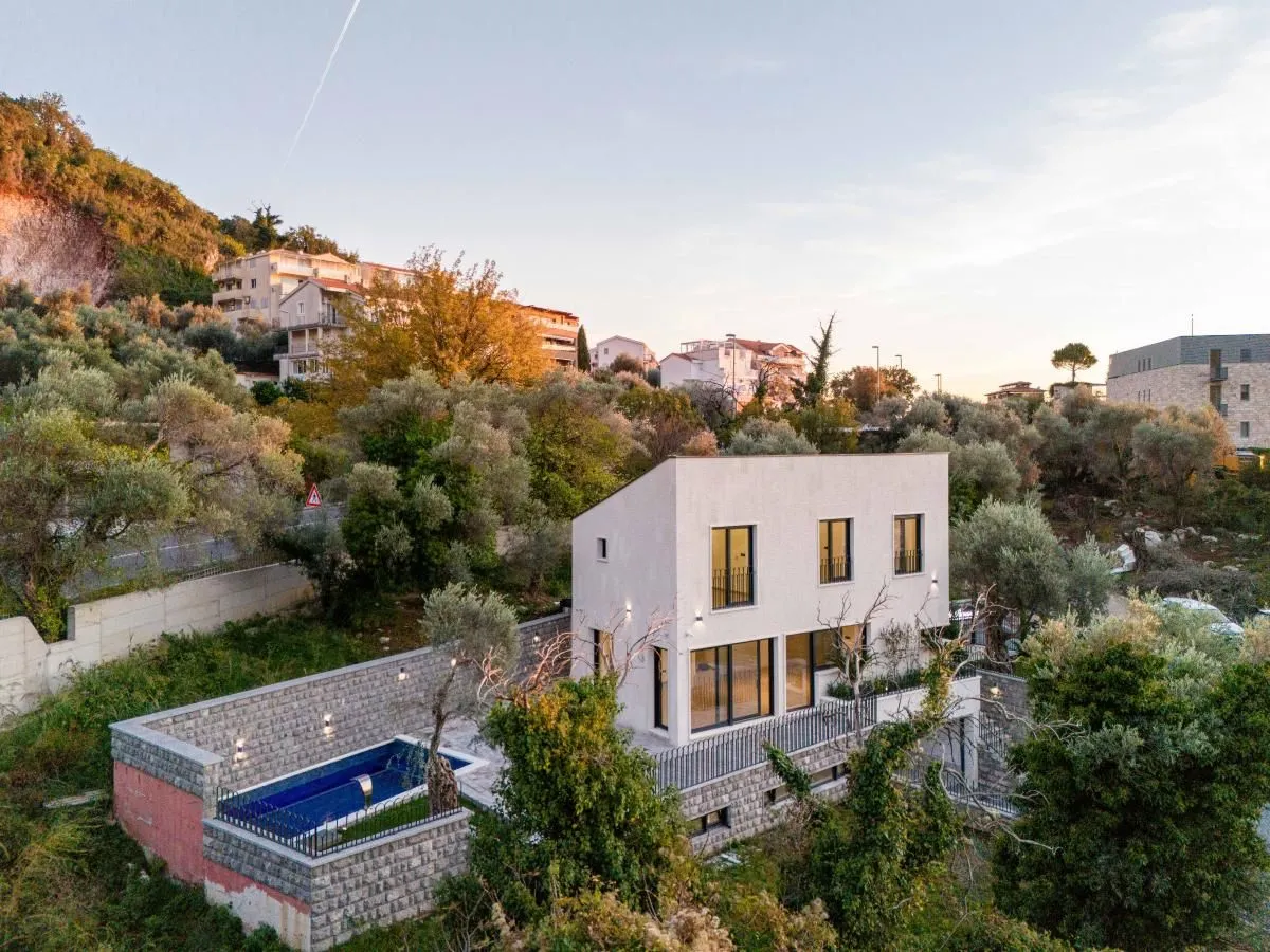 Prodaja, kuća, 240m², Budva, Crna Gora