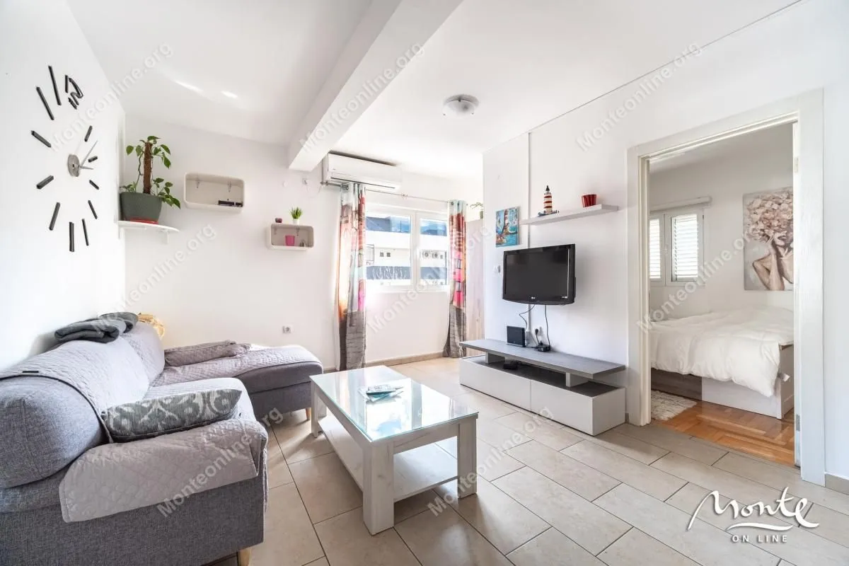 Prodaja, dvosoban stan, 55m², Donja Lastva, Tivat