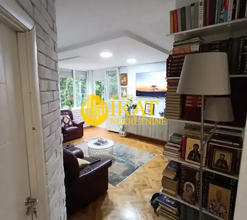 Prodaja, četvorosoban stan, 80m², Voždovac Sve Podlokacije, Beograd