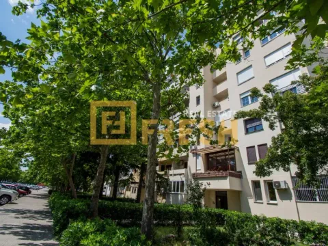 Prodaja, dvosoban stan, 72m2, Blok 6, Podgorica Prodaja, dvosoban stan, 72m2, Blok 6, Podgorica