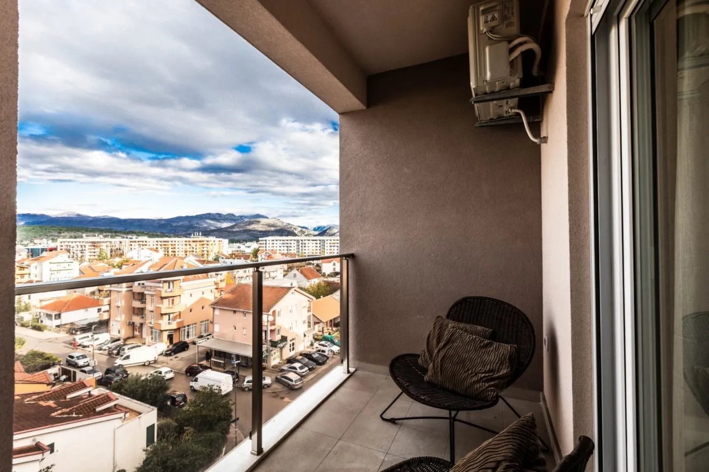 Rent, one bedroom apartment, 46m², Stari Aerodrom, Podgorica