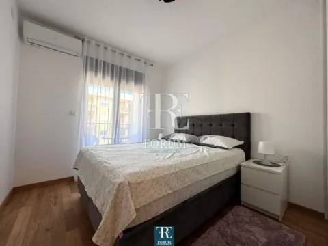 Izdavanje, jednosoban stan, 50m², City Kvart, Podgorica - image 7