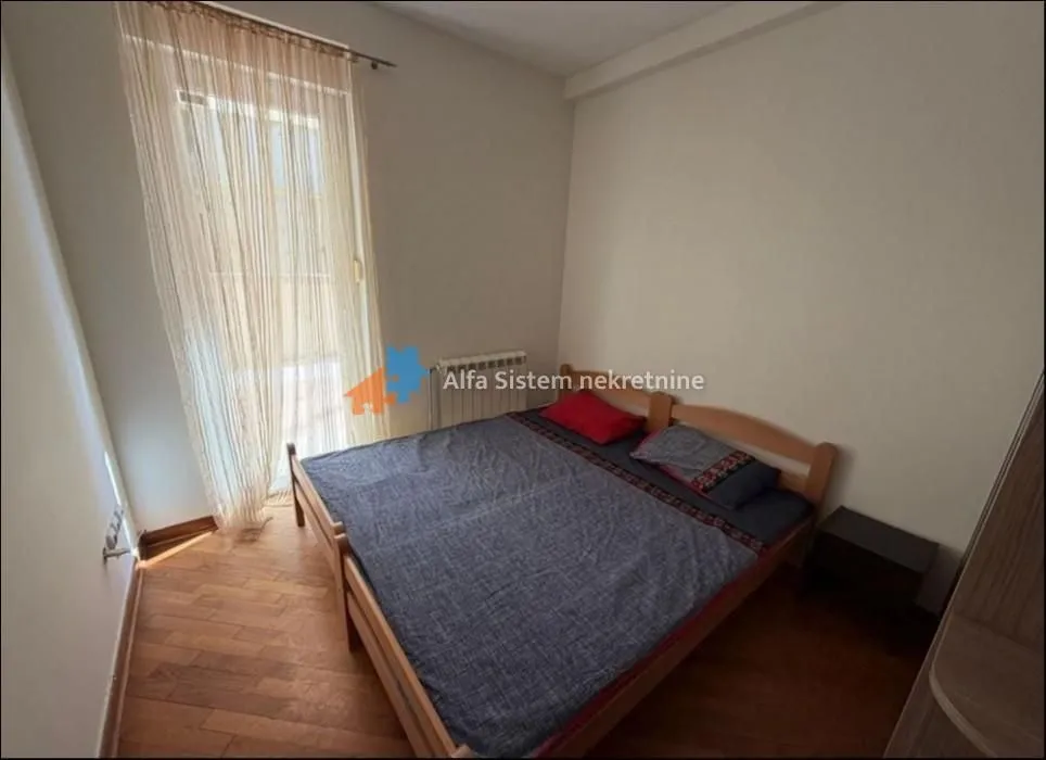 Izdavanje, stan, 170m², Savski Venac, Beograd