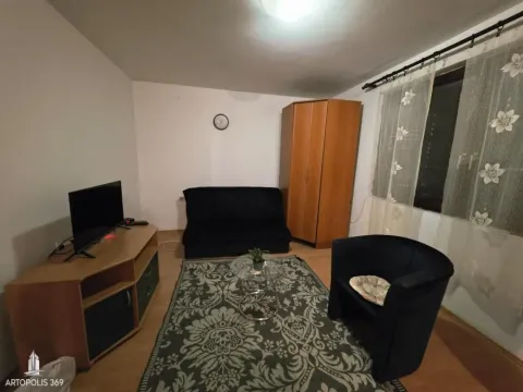 Prodaja, kuća, 241m², Kaludjerica, Grocka - image 11