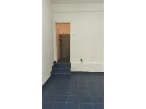 Izdavanje, poslovni prostor, 18m², Niš, Srbija - image 4