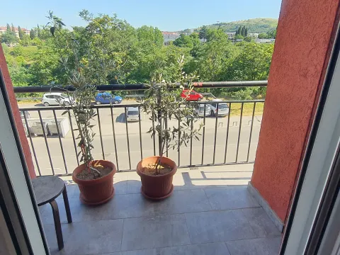 Prodaja, trosoban stan, 91m², 1 maj, Podgorica - image 13