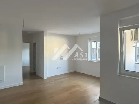 Izdavanje, dvosoban stan, 46m², Bulevar Evrope, Novi Sad Sve Podlokacije - image 3