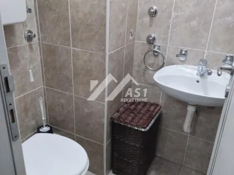 Izdavanje, trosoban stan, 55m², Novo naselje, Novi Sad - image 10