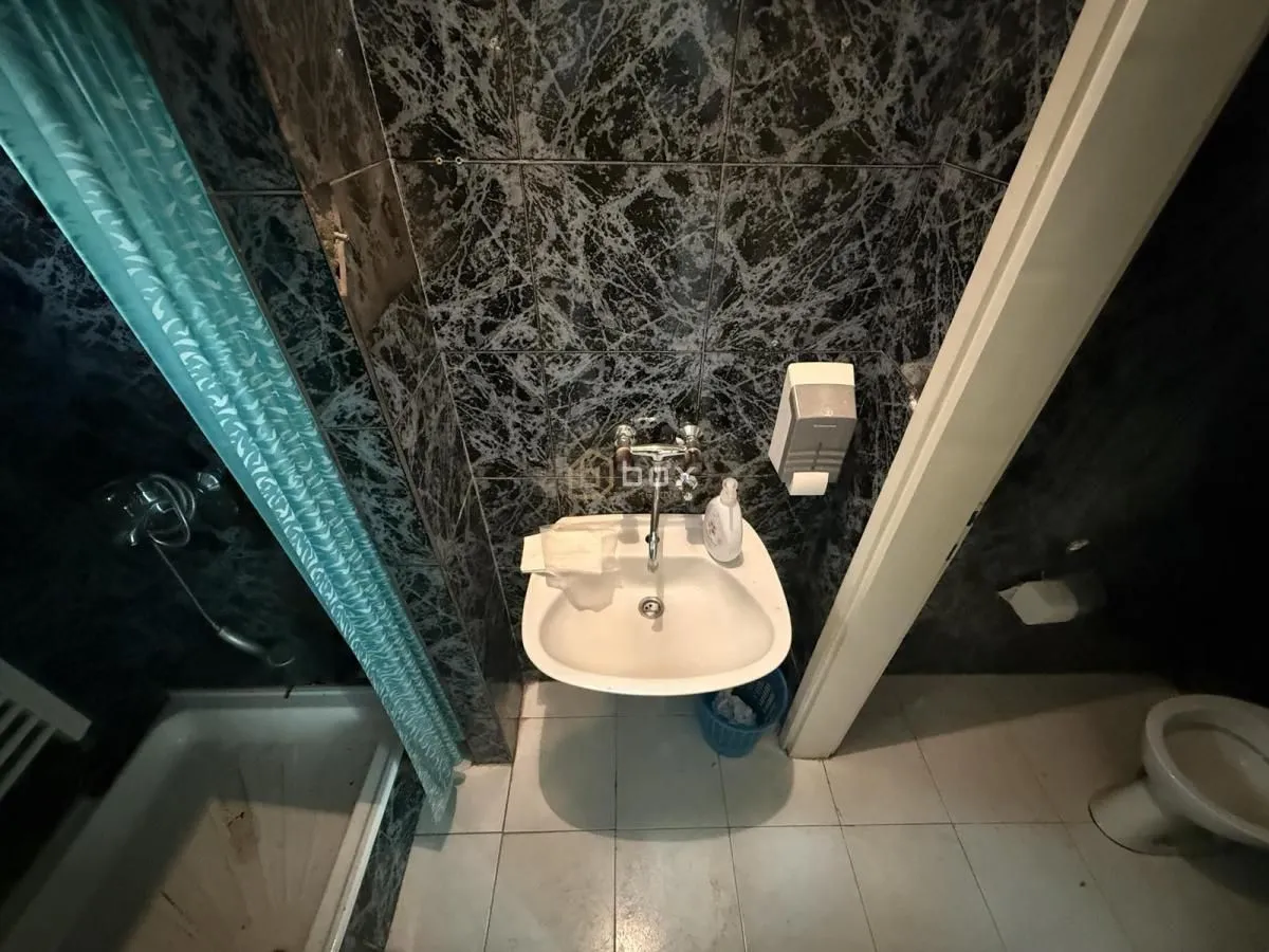 Izdavanje, poslovni prostor, 118m², Medijana, Niš