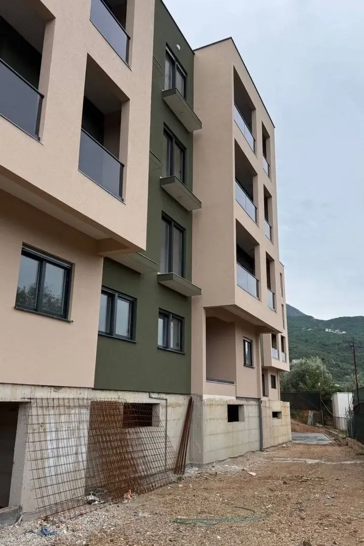 Sale, one bedroom apartment, 51m², Stari Bar, Bar