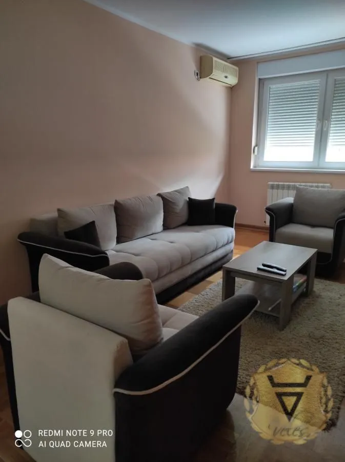 Izdavanje, trosoban stan, 80m², Lion, Zvezdara Sve Podlokacije