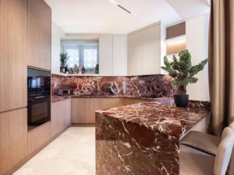 Izdavanje, jednosoban stan, 80m², Centar, Tivat - image 6