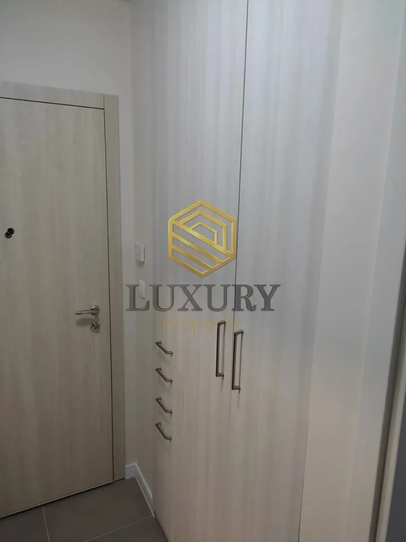 Izdavanje, jednosoban stan, 40m², Pobrežje, Podgorica