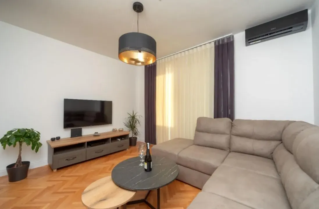 Rent, two bedroom apartment, 58m², Centar, Bar